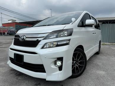 Toyota Vellfire Z GOLDEN EYES in Telok Panglima Garang, SGR