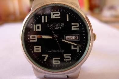 Laros Quartz Round Black Dial Watch