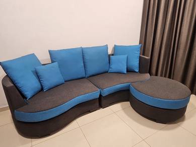 Curved 5-Seater Sectional Sofa with Ottoman