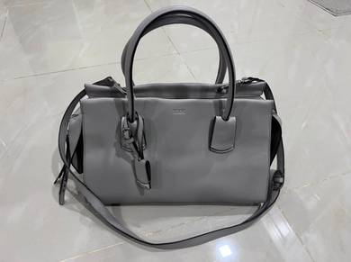 TOD's 2 Way Handbag