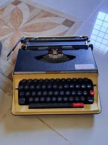 Vintage Singer "Companion 200" Universal Portable 