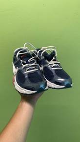 Nike V5 RNR Original Sport Shoes US 8 / UK 7