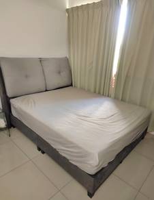 Queen bed