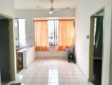 Apartment For Sale in Beverly Hills 2