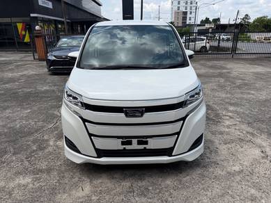Toyota Noah X in Kuching, SWK