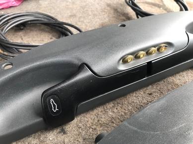 No 14-6-13 Porsche Boxster 986 Trunk Button Cover
