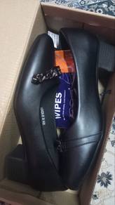 xes court shoes