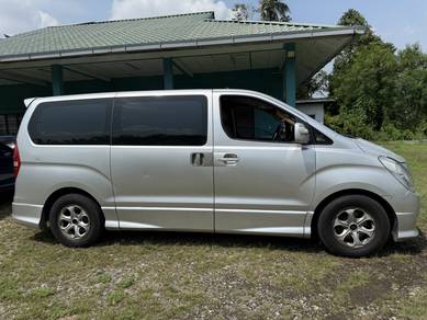 Hyundai Grand Starex ROYALE in Port Klang, SGR