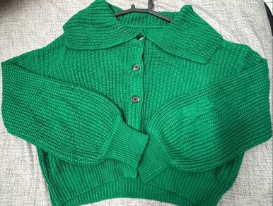Knitwear Bercollar Lengan Balloon !!
