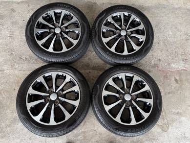 Rim original bezza 15 inch tayar toyo cr1 98%