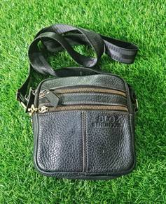 Men leather sling bag Beg Kulit 