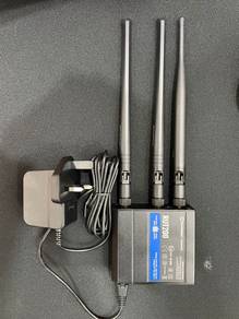 Teltonika RUT200 LTE Industrial Cellular Router