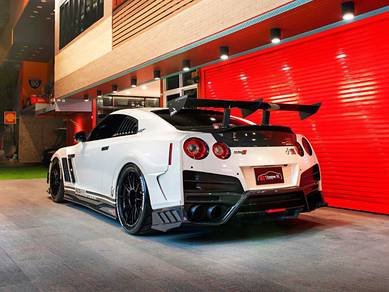 Nissan GTR35 Top Secret Rear Bumper Carbon Bodykit