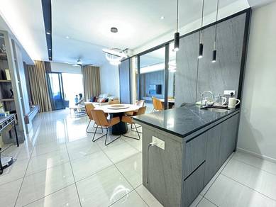 Condominium For Sale in Queens Residences Q1 @ Queens Waterfront