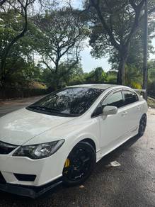 Honda Civic S-L iVTEC in Ampang Hilir, KUL