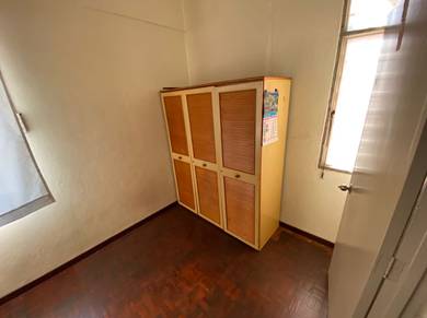 Apartment For Sale in Medan Mutiara