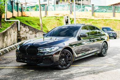 BMW 530i 30i M-SPORT in Desa Petaling, KUL