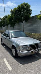 Mercedes Benz 220E in Butterworth, PNG