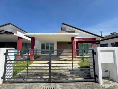 Semi-Detached House For Sale in Shah Alam,SGR