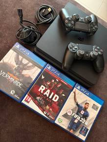 Play station 4