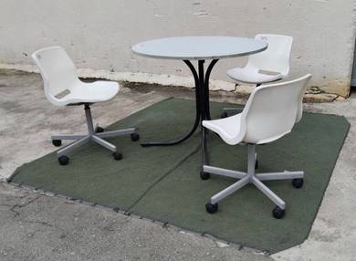 PK150 Meja Bulat Round Discussion Table 1+3 Chairs