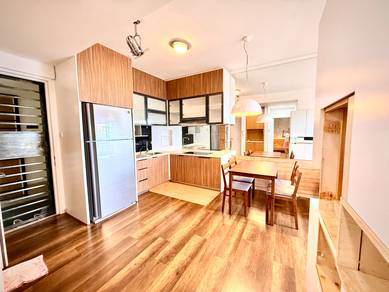 Condominium For Rent in The Peak SOHO