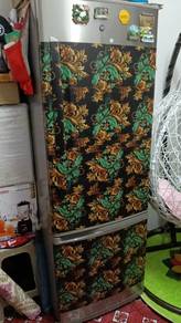 peti ais 2 pintu. atas sahaja tak sejuk