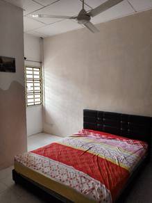 Room in Simpang Ampat, PNG
