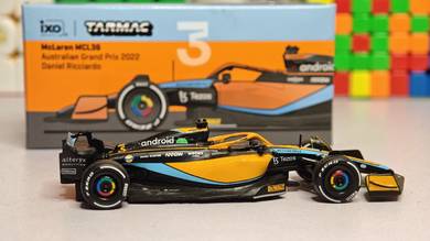 Tarmac McLaren F1 (1:64)