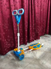 children scissors scooter 