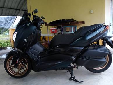 Yamaha XMAX