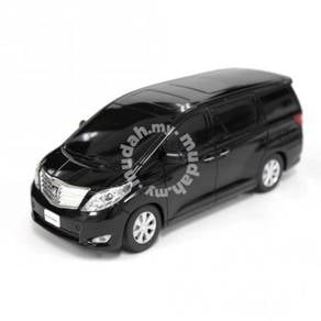 Model Koleksi Toyota Alphard hitam