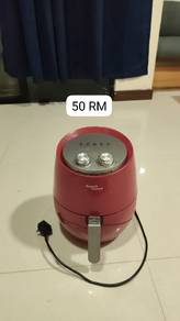 Air fryer is Russell Taylors.