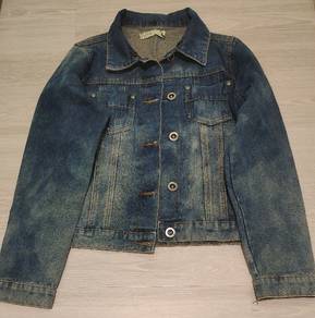 *Long Sleeve Jeans Jacket*