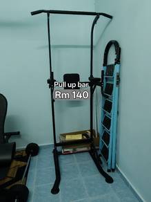 Pull Up bar Like New