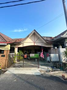 Terraced House For Sale in Balok,PHG