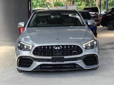 Mercedes Benz E250 250 EXCLUSIVE (CBU) in Desa Petaling, KUL