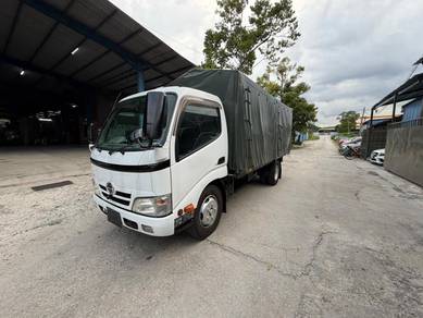 14.5 Kaki Hino XZU344 Wooden Cargo WithCanvas