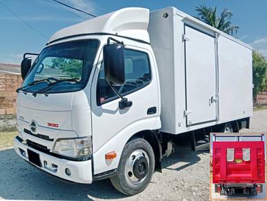 HINO XZU600 BOX 13FT ubs TALILIFT 5000KG LORRY 214