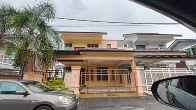 Semi-Detached House For Sale in Cheng,MLK