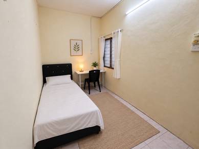 Room in Nilai, NSN
