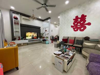 3-storey Terraced House For Sale in Jelutong,PNG