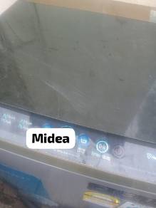 mesin basuh Midea