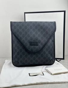 Gucci GG monogram mesengger bag
