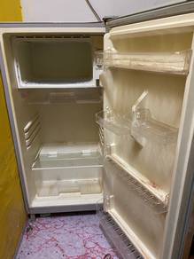 peti ais 1 pintu