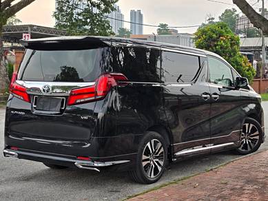 Toyota Alphard in Serdang, KUL
