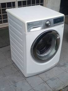Front load hot Electrolux inverter washer tiptop