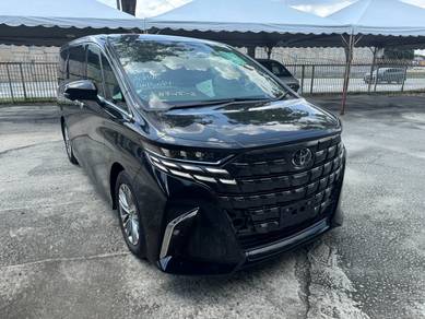 Toyota Alphard Z in Puchong, SGR