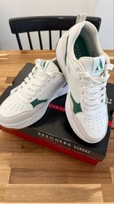 Skechers Street Odyssey Original Preloved