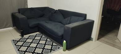 Dark blue sofa in good condition 
